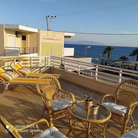Suite In Front Of The Sea Nea Thesi Екстериор снимка